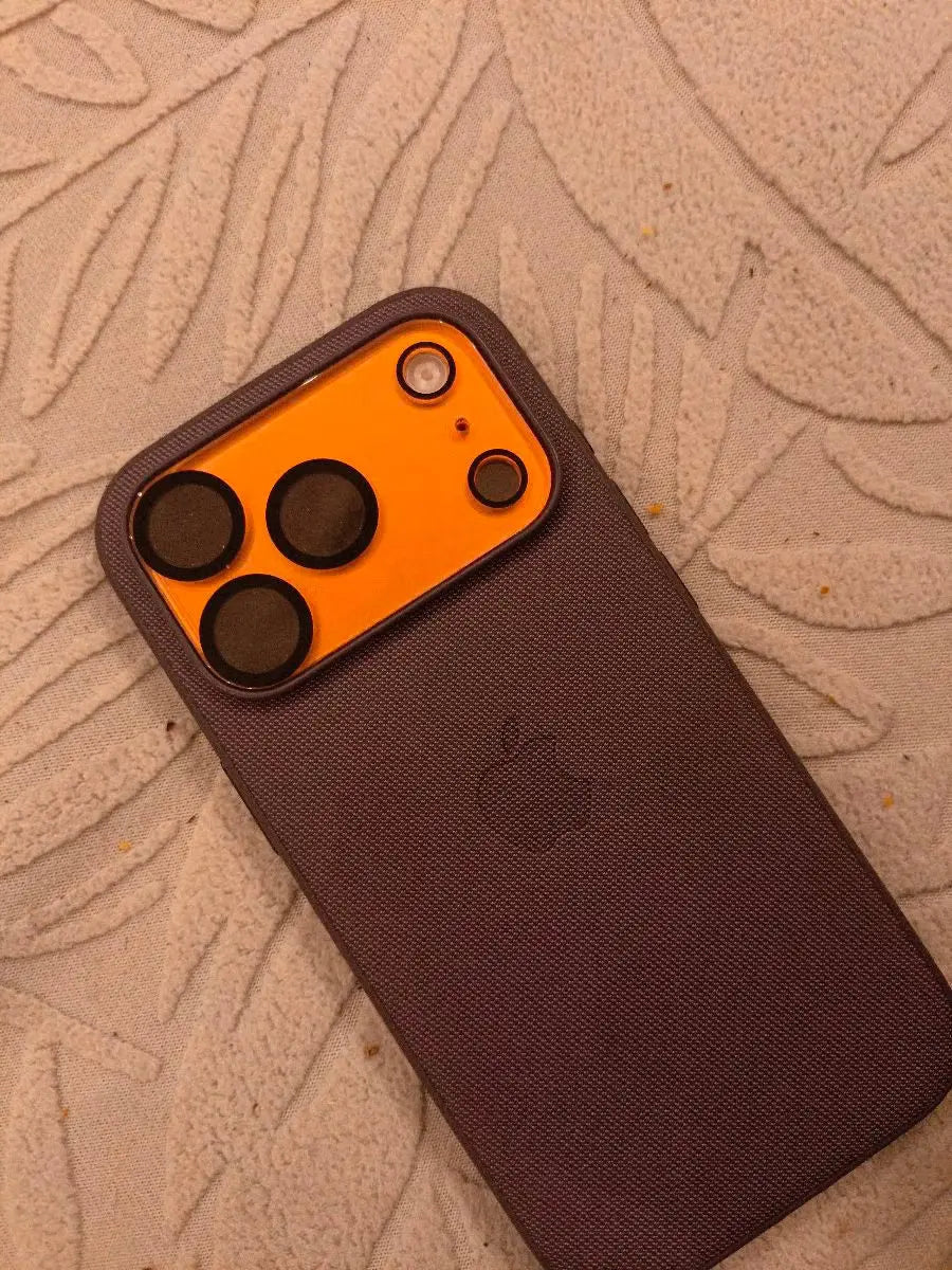 Apple TechWoven Case Reviews: Camera Control Pakistan