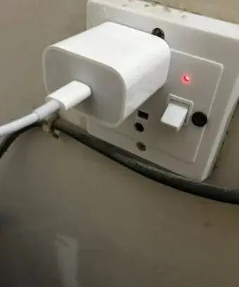 Apple 2-Pin Charger Reviews Pakistan: Eid Special Verified