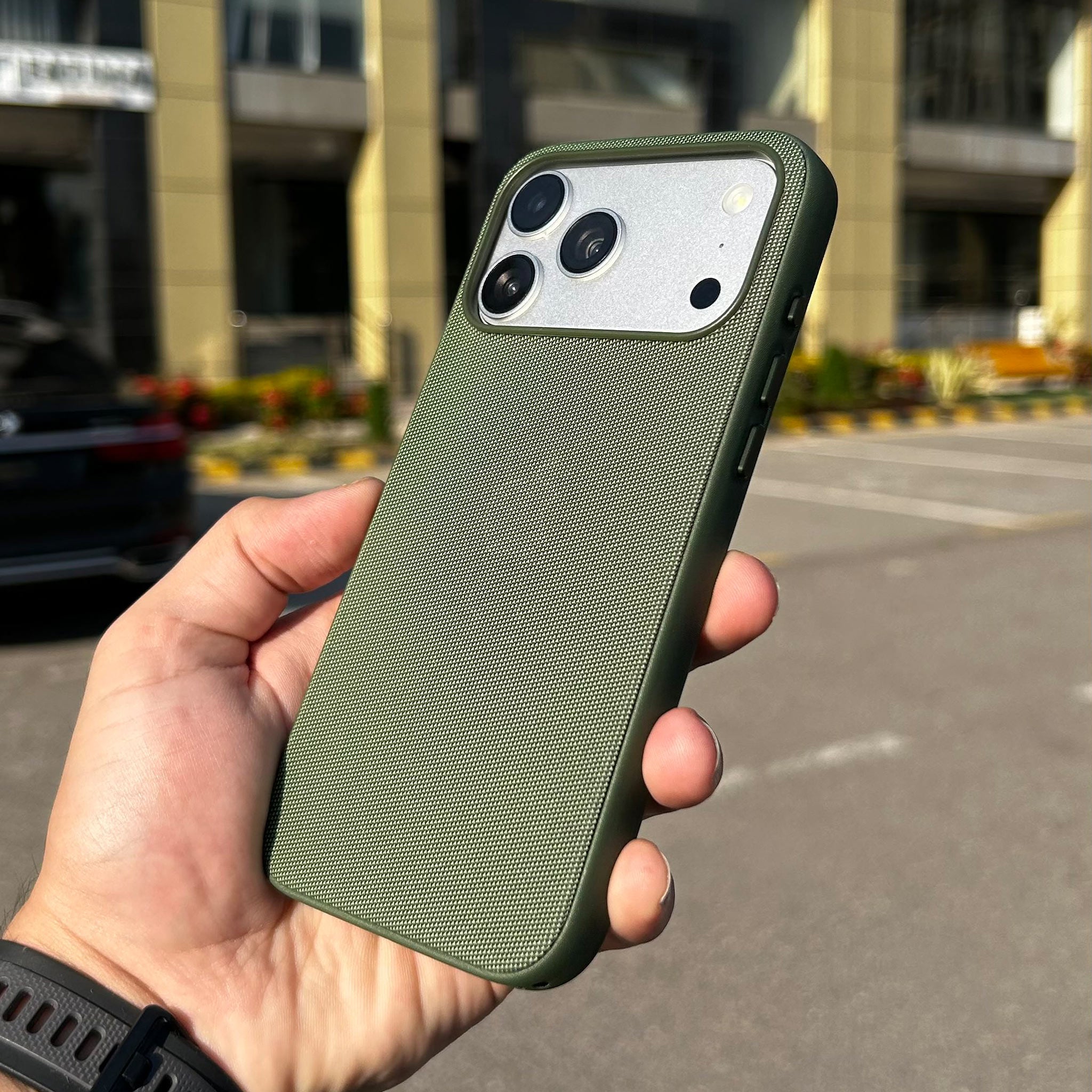 Apple TechWoven Case with Camera Control