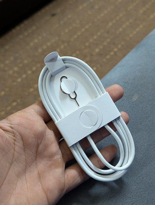 Apple 60W USB-C to USB-C Serial Match Cable – packaging box – iSmartHub Pakistan