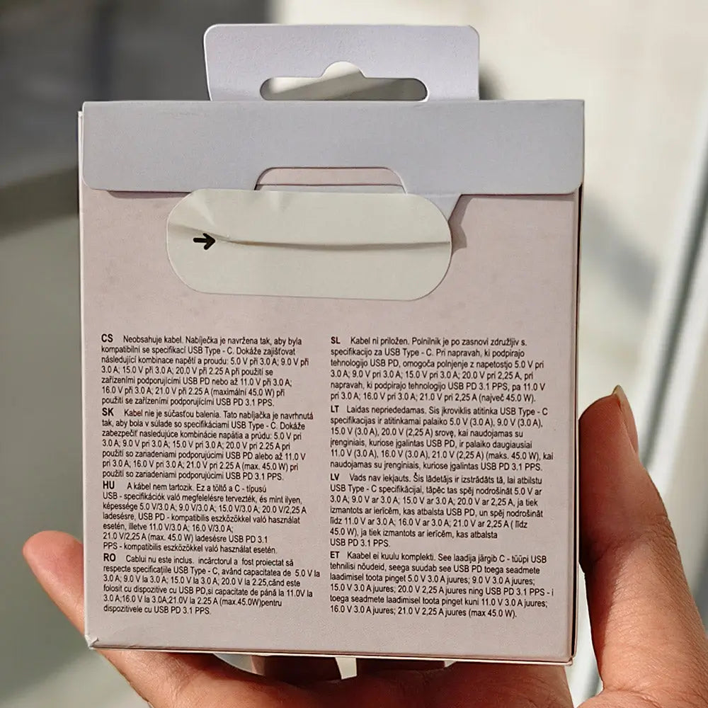 Google 45W USB-C Charger US Version – close-up detail – iSmartHub Pakistan