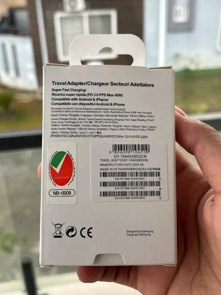 Samsung 45W Super Fast Charging Adapter UK – packaging box – iSmartHub Pakistan