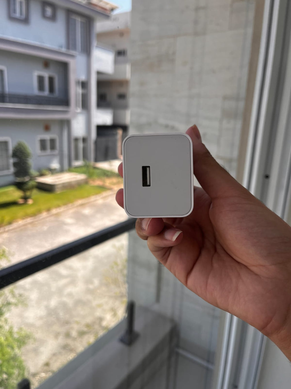 Xiaomi 27W Superfast Charger MDY-10-ER – product image 2 – iSmartHub Pakistan