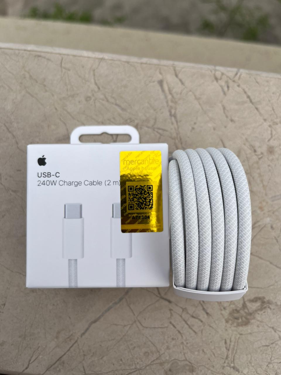 Original Apple USB-C 240W Charge Cable (2meter) – Fast Charging Braided USB-C to USB-C Cable for iphone, MacBook, iPad & USB-C Devices